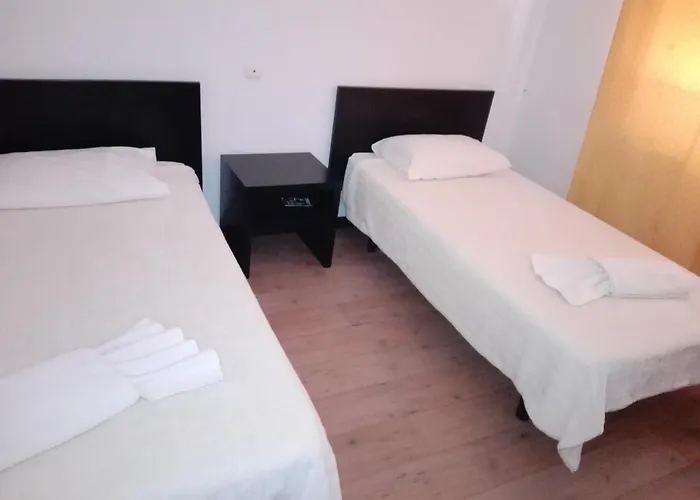 לינה וארוחת בוקר Resedencial Centro 3*