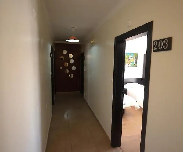 Resedencial Centro לינה וארוחת בוקר