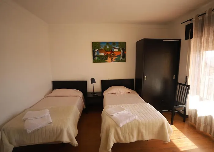 לינה וארוחת בוקר Resedencial Centro Vimioso